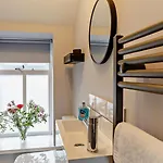 2 Bed In Oc-92533 Apartment Knaresborough