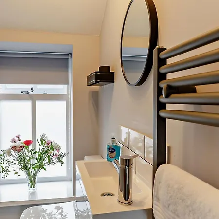 2 Bed In 92533 Holiday home