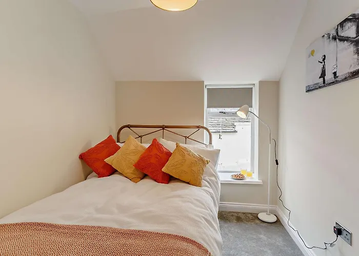 2 Bed In 92533 Holiday home *